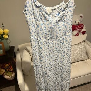 Floral Blue and White Women's Dress